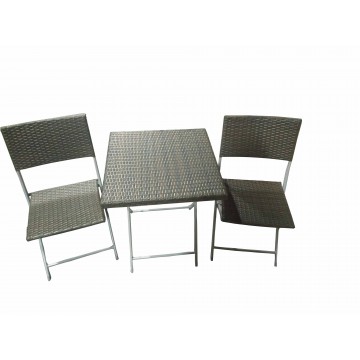 ΣΕΤ ΤΡΑΠΕΖΑΡΙΑΣ ΜΕΤΑΛΛΙΚΟ 3ΤΜΧ ΡΑΤΑΝ ΜΕ 2 ΚΑΡΕΚΛΕΣ & ΤΡΑΠΕΖΙ ΤΕΤΡΑΓΩΝΟ 60*60 ΡΑΤΑΝ ΟΛΑ ΧΡΩΜΑ ΚΑΦΕ ΠΤΥΣΣΟΜΕΝΑ