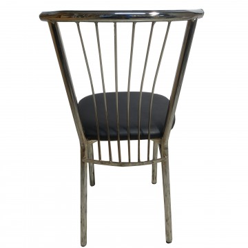 Καρέκλα τραπεζαρίας βεντάλια από σκελετό χρωμίου και επένδυση από δερματίνη σε μαύρο χρώμα