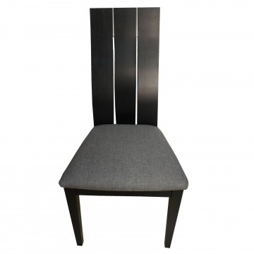 Καρέκλα τραπεζαρίας Κ15 από ξύλο δρυς βεγγε χρώμα μα ψηλή πλάτη και γκρι πάτο.