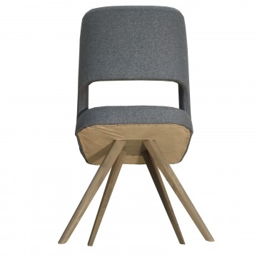 Καρέκλα τραπεζαρίας Κ85 με επένδυση χρώματος γκρι και ξύλινα πόδια μοντέρνας σχεδίασης.