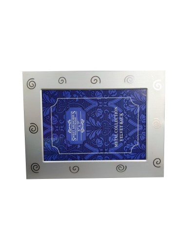 Κορνίζα ασημί μεταλλική 12x18εκ. ή 5"x7" με επιλογή επιτραπέζιας ή επιτοίχιας χρήσης