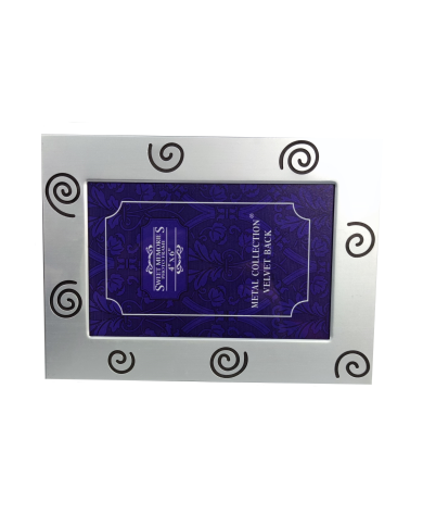 Κορνίζα ασημί μεταλλική 10x15εκ. ή 4"x6" με επιλογή επιτραπέζιας ή επιτοίχιας χρήσης