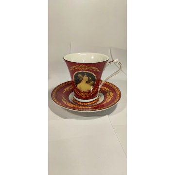 Φλιτζάνι του τσαγιού με...