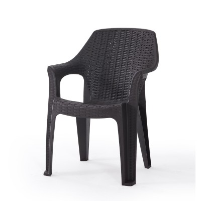 Πολυθρόνα ραταν...