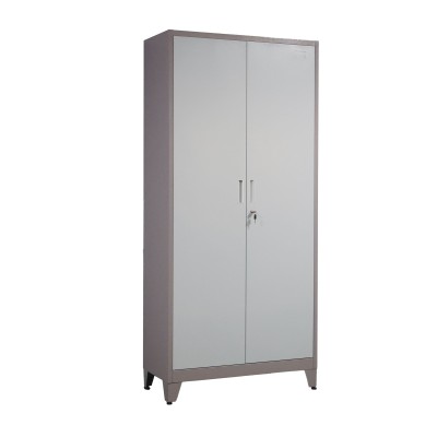 Μεταλλική ντουλάπα με ράφια...